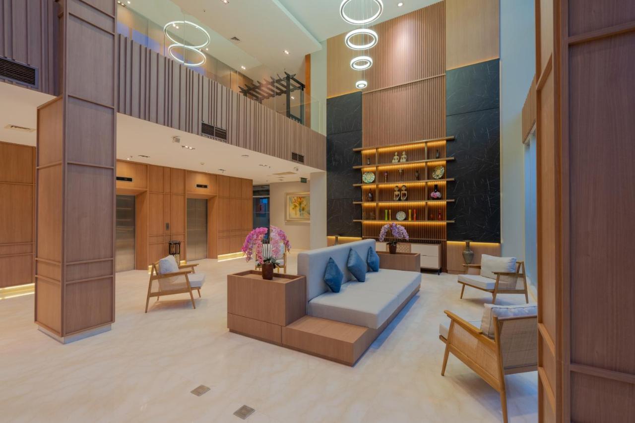 Hotel Santika Jemursari Surabaya Luaran gambar